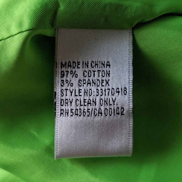 Nygard Collection colourful cropped blazer - Picture 4 of 4